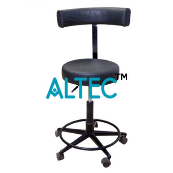 Surgeons Stool Manually Operated