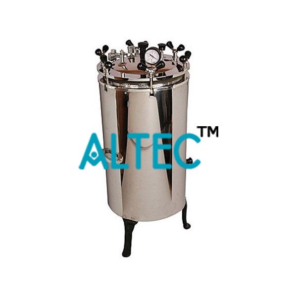 Double Walled Vertical Autoclave